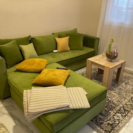 Home Nadia Corinth Zewnętrze zdjęcie