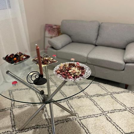 Home Nadia Corinth Zewnętrze zdjęcie